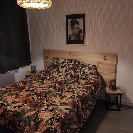 Les Tamaris Apartment Арл Екстериор снимка