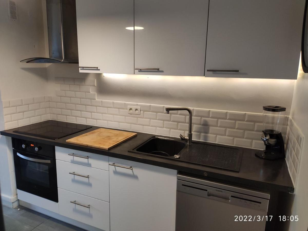 Les Tamaris Apartment Арл Екстериор снимка