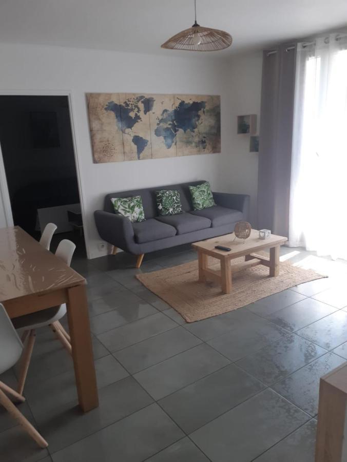 Les Tamaris Apartment Арл Екстериор снимка